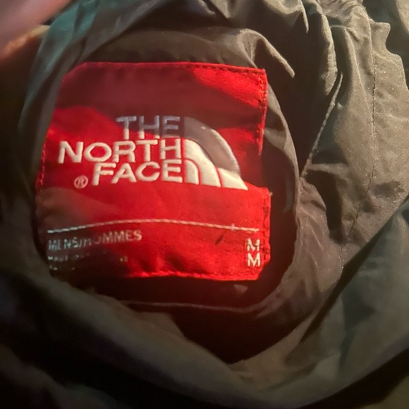 Chest: 44"
Shoulder: 24"
Sleeve: 35"
Length: 29"
Fabric:Nylon
Color:Black
Size:M - Picture 5 of 6